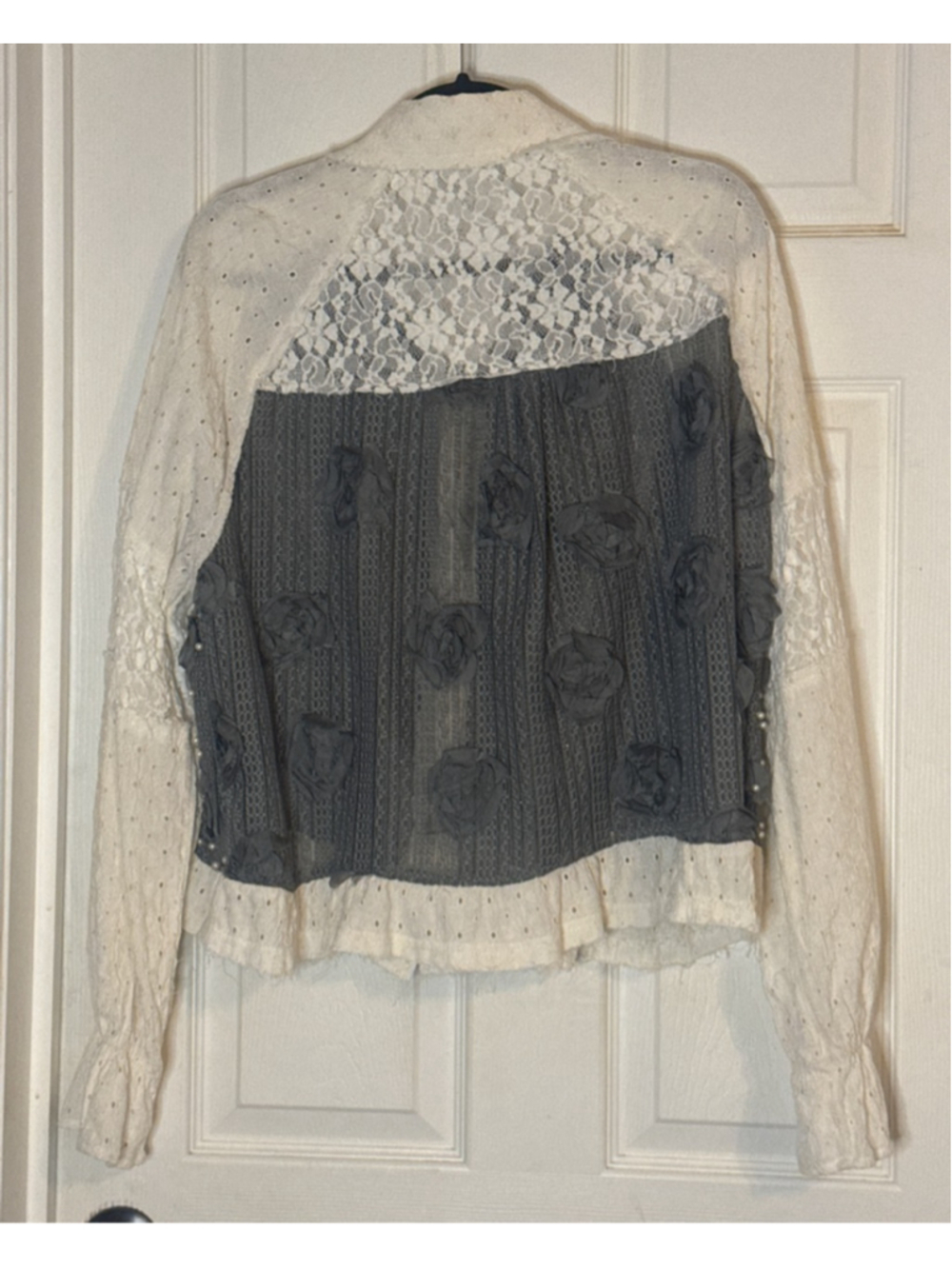 POL White Gray Lace Pearl Jacket S - Picture 2 of 5